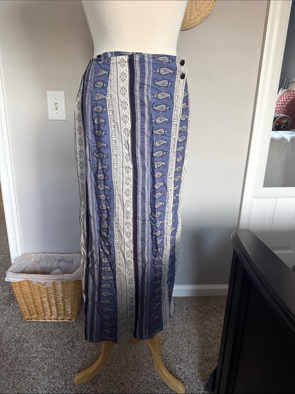 Express Blue and Cream Paisley Stripe Maxi Skirt